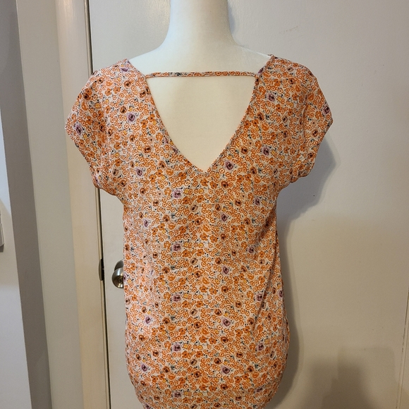 Orange floral short sleeved blouse - Picture 2 of 4